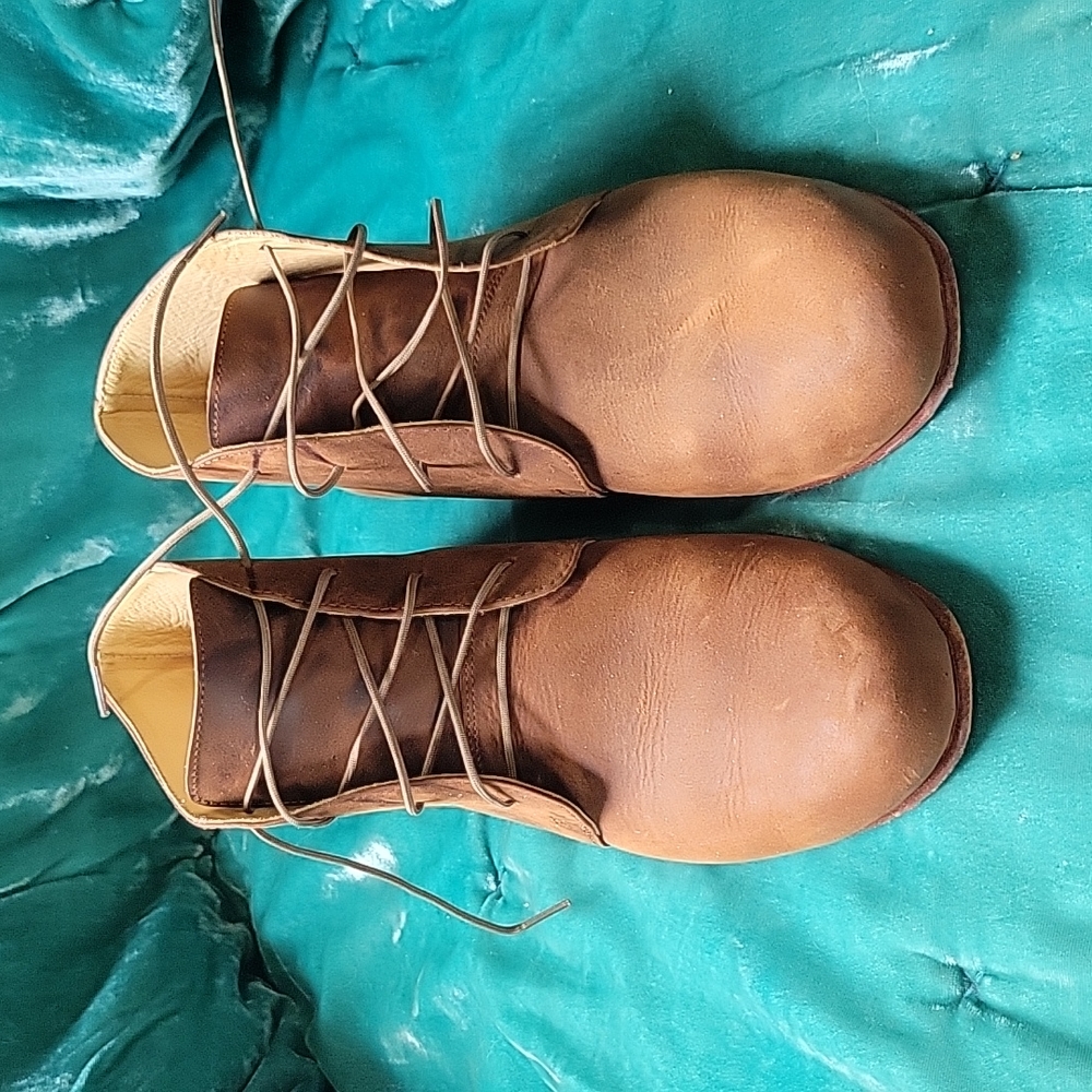 leather Lace up booties